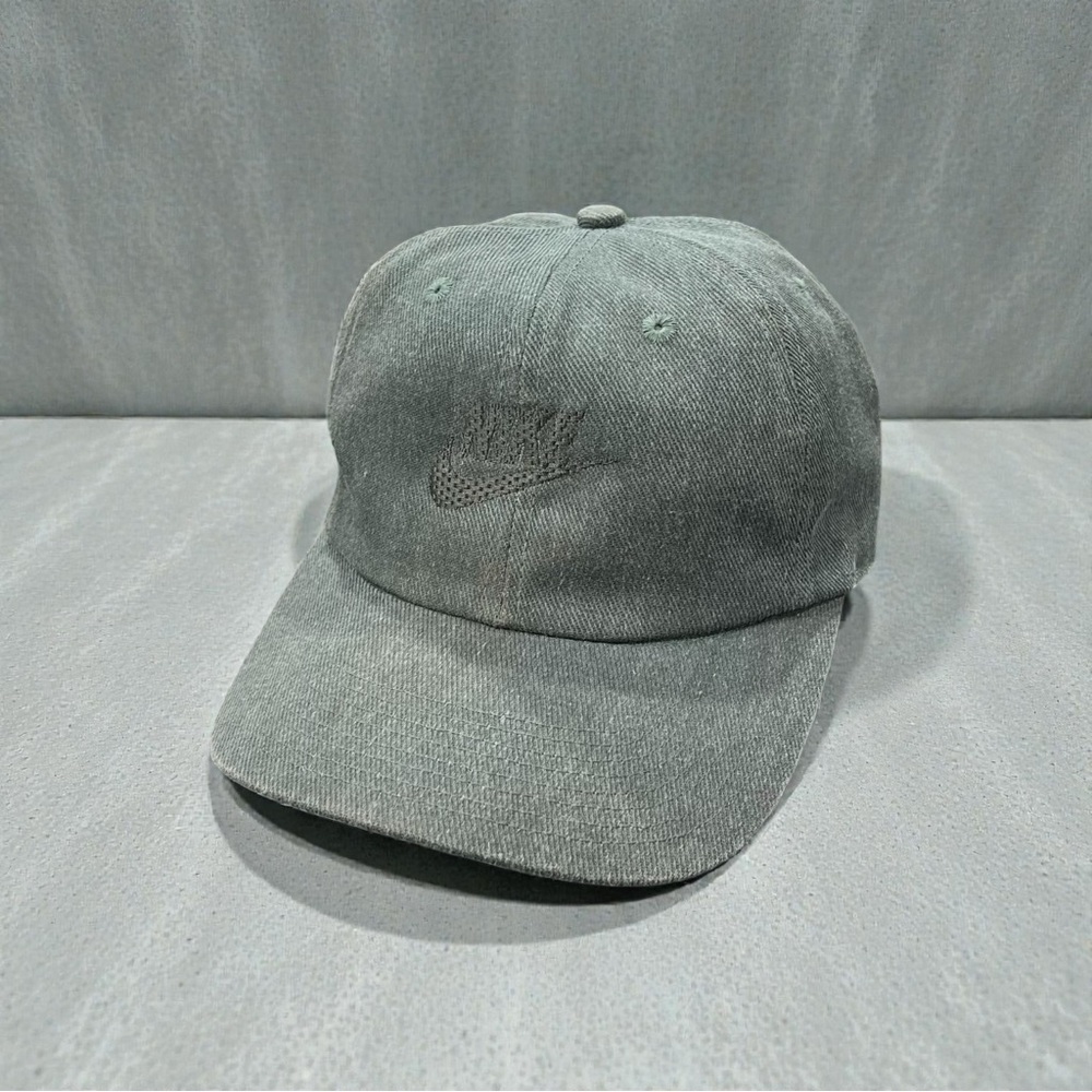 Vintage Nike Classic Green Men's Hat